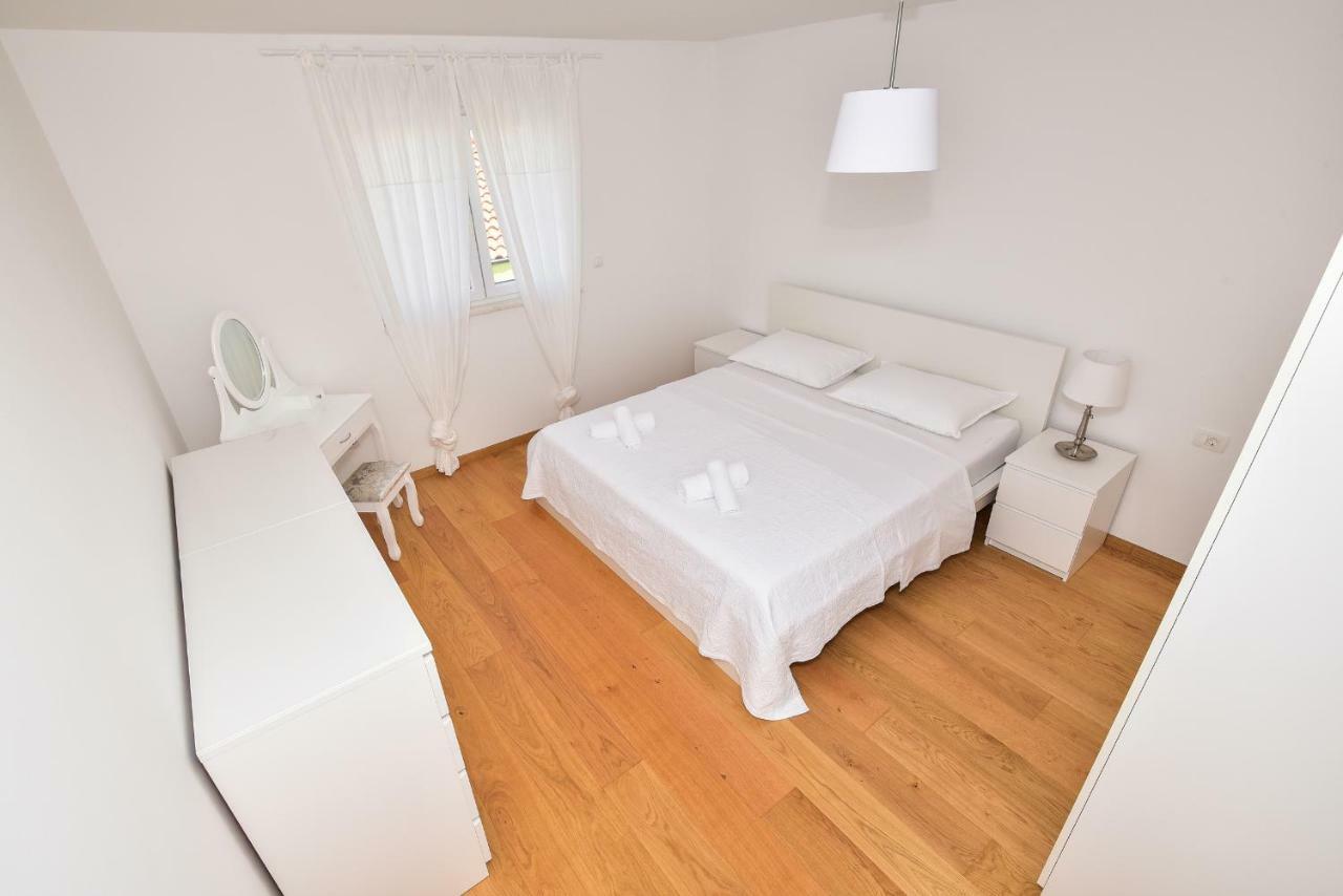 Apartment Ricca Seaview Makarska Kültér fotó